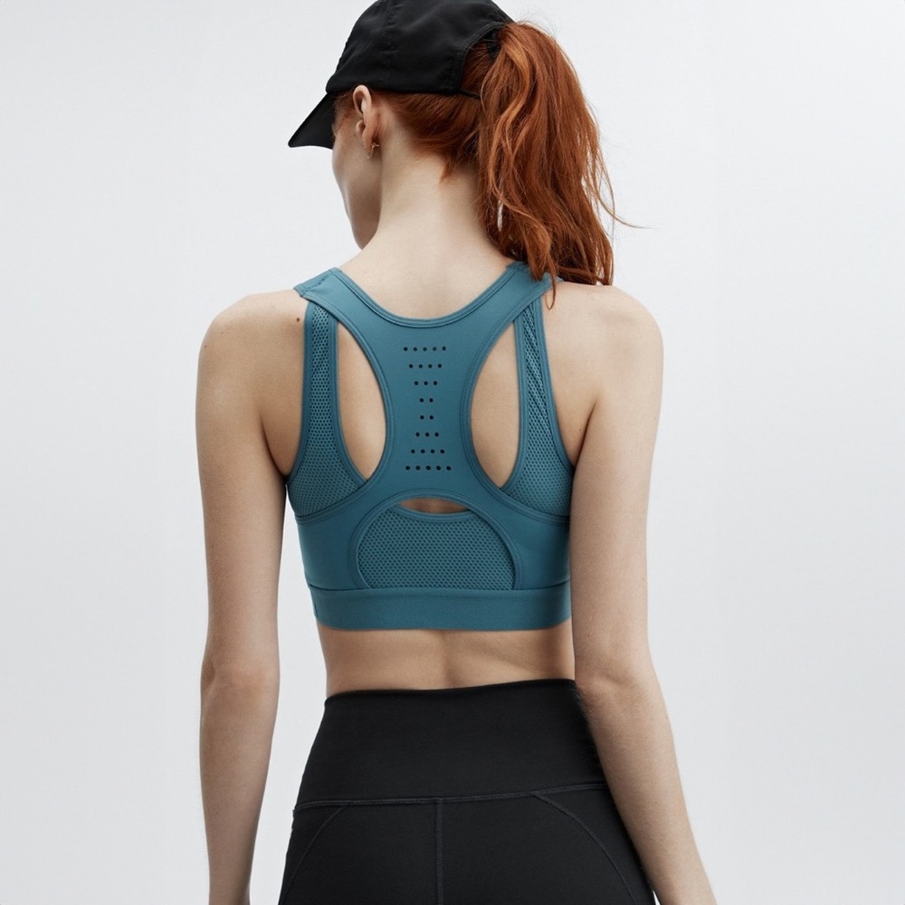 Fabletics Elsie High Impact Run Sports Bra in Real Teal - Never Worn